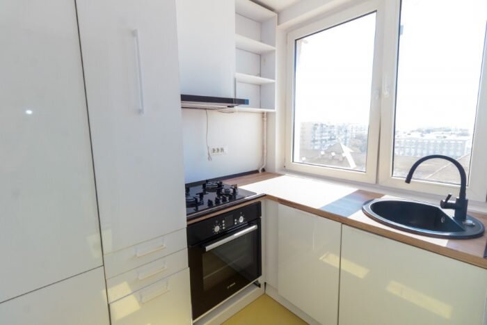 Iancului, vanzare garsoniera complet renovata, view spectaculos, comision 0%.